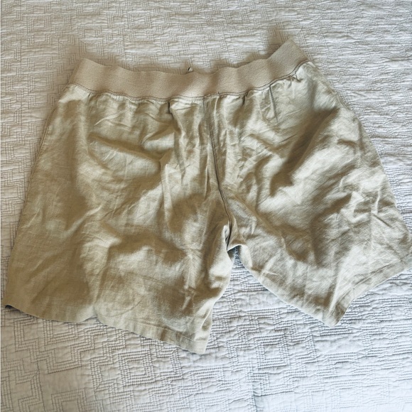 Two for one!!!!  Plus Size Denim Bermuda shorts and Beige Linen shorts - Picture 8 of 10